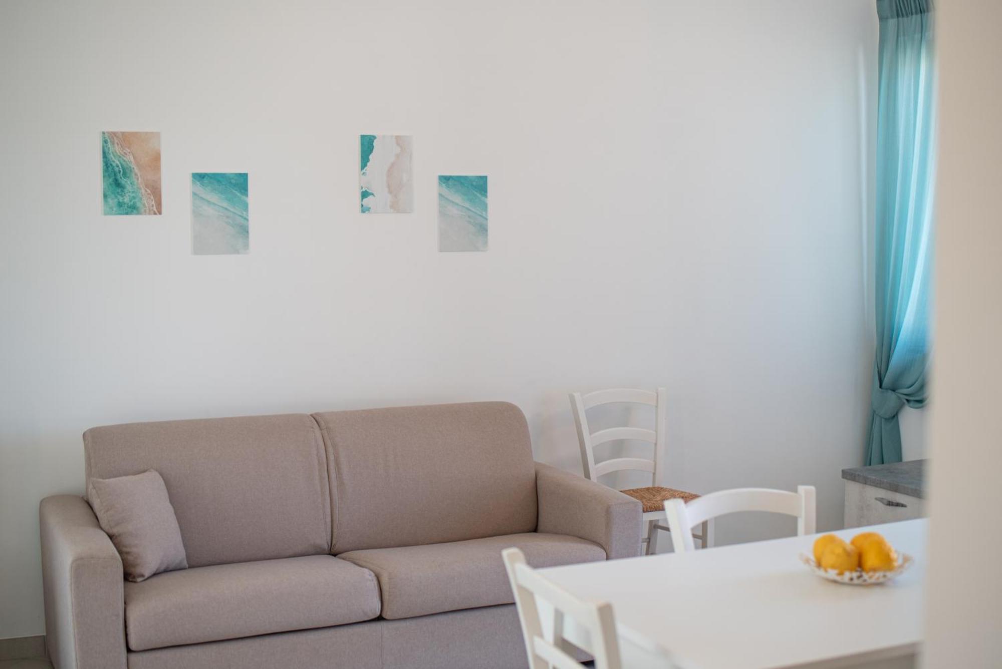 SantʼAgata di Militello Icaro Residence Apartments With A Beautiful Pool מראה חיצוני תמונה