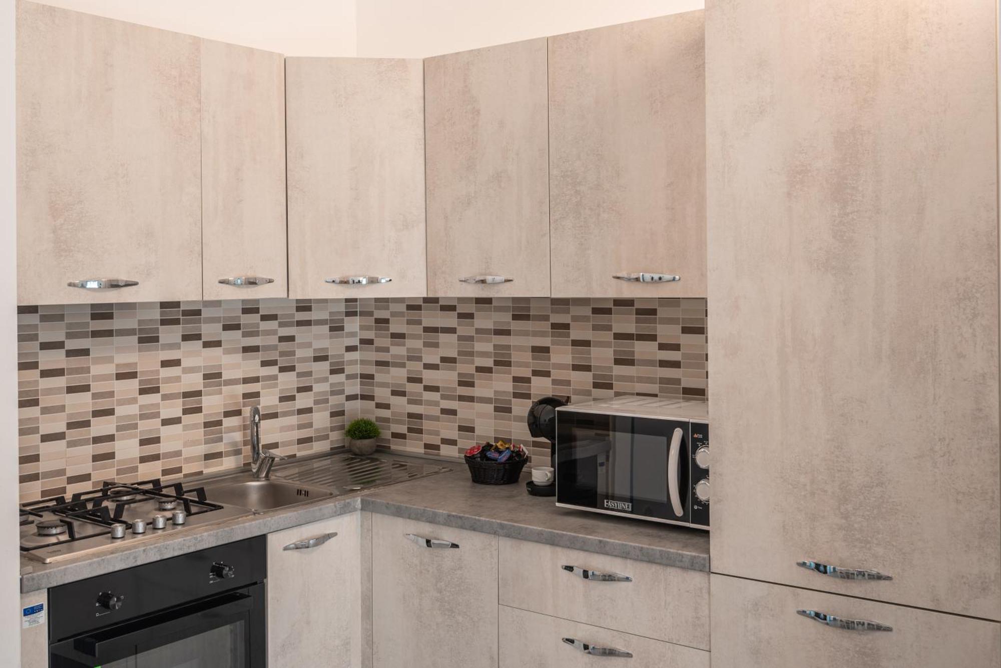 SantʼAgata di Militello Icaro Residence Apartments With A Beautiful Pool מראה חיצוני תמונה