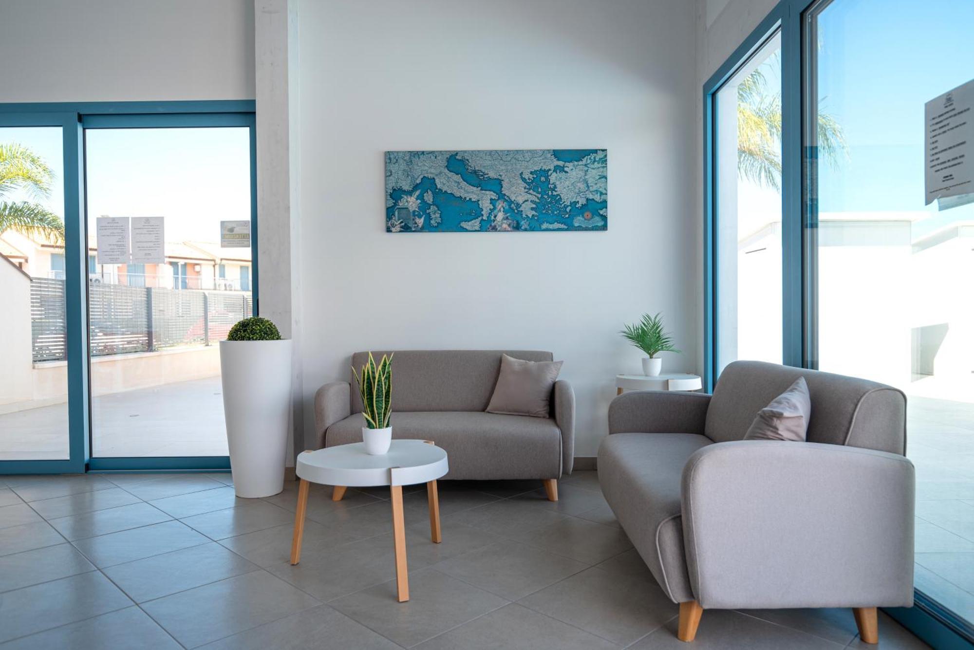 SantʼAgata di Militello Icaro Residence Apartments With A Beautiful Pool מראה חיצוני תמונה