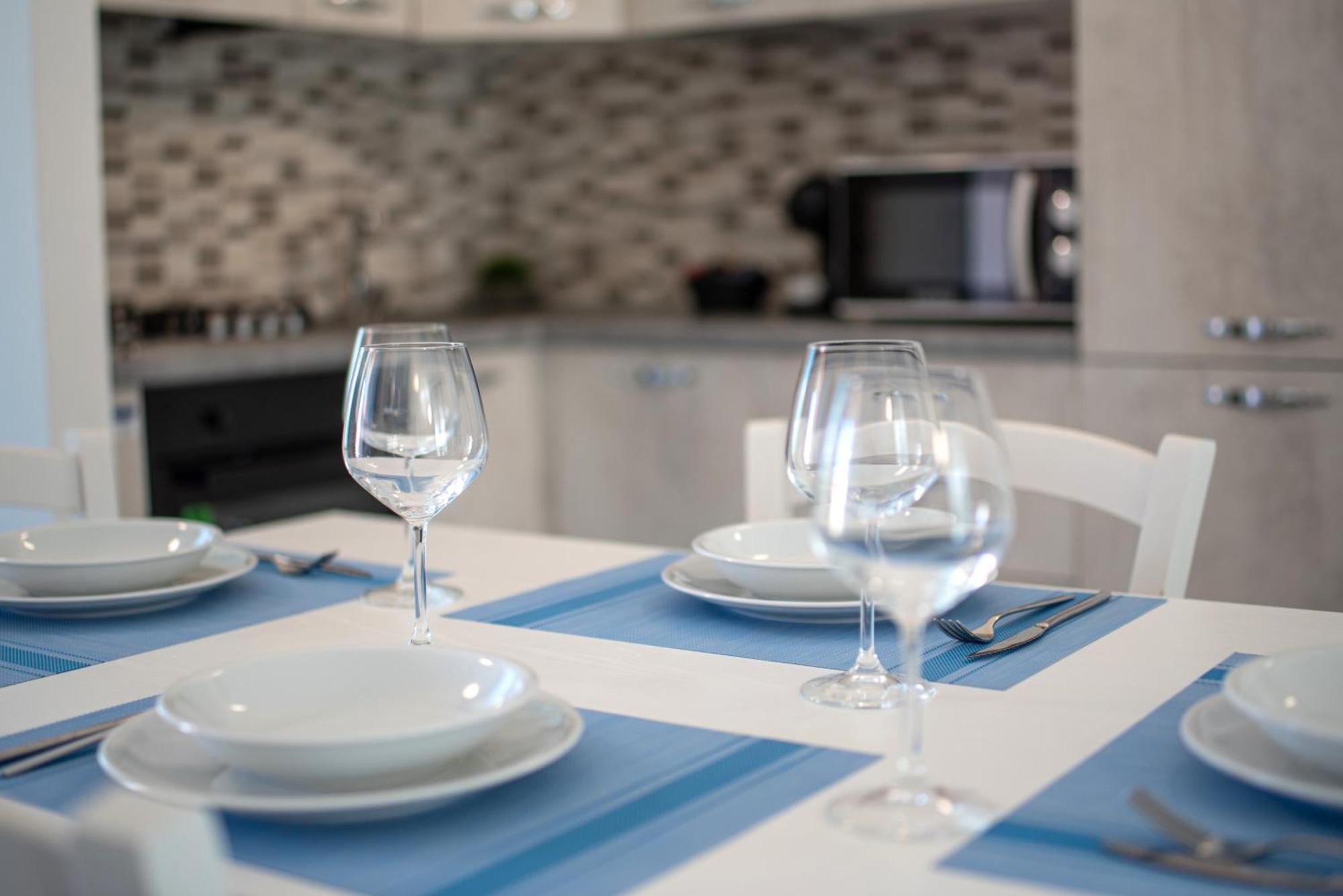 SantʼAgata di Militello Icaro Residence Apartments With A Beautiful Pool מראה חיצוני תמונה